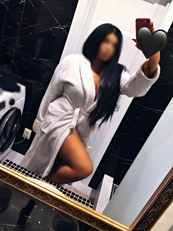 Каролина привлекальеная девушка из Нальчика цена от 10000 руб