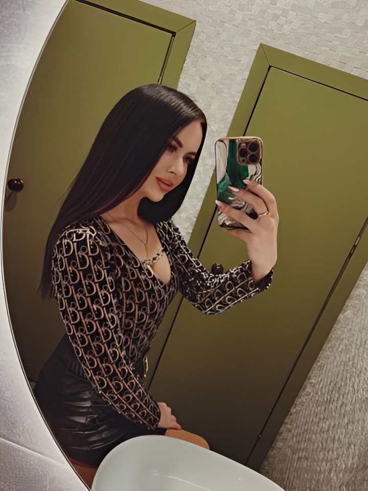 Юлия привлекальеная девушка из Нальчика цена от 10000 руб