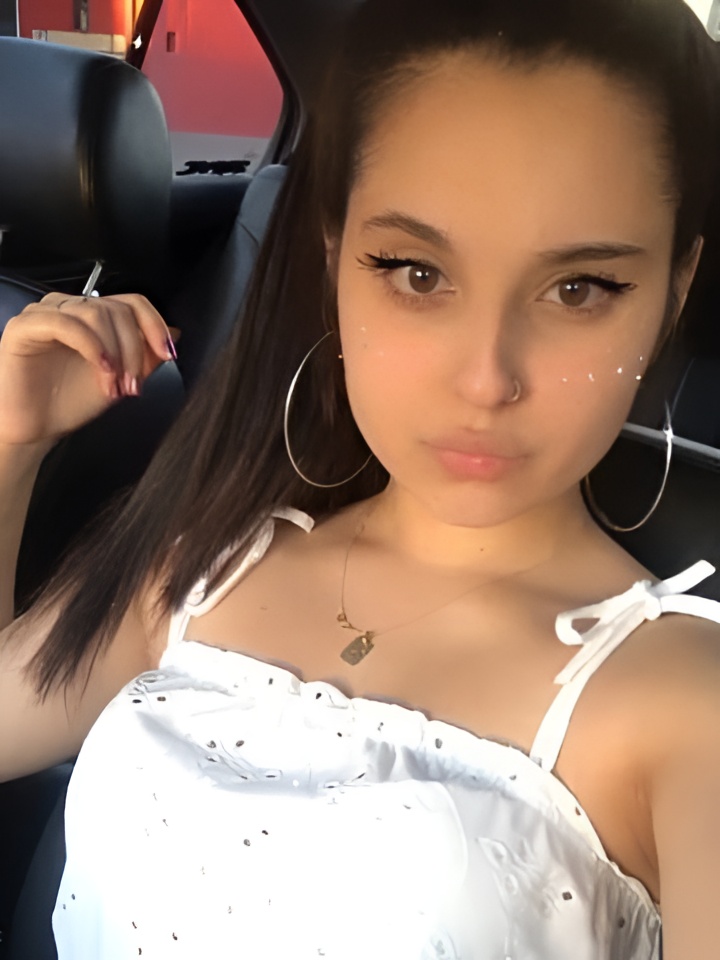 Жоржина привлекальеная девушка из Нальчика цена от 1500 руб