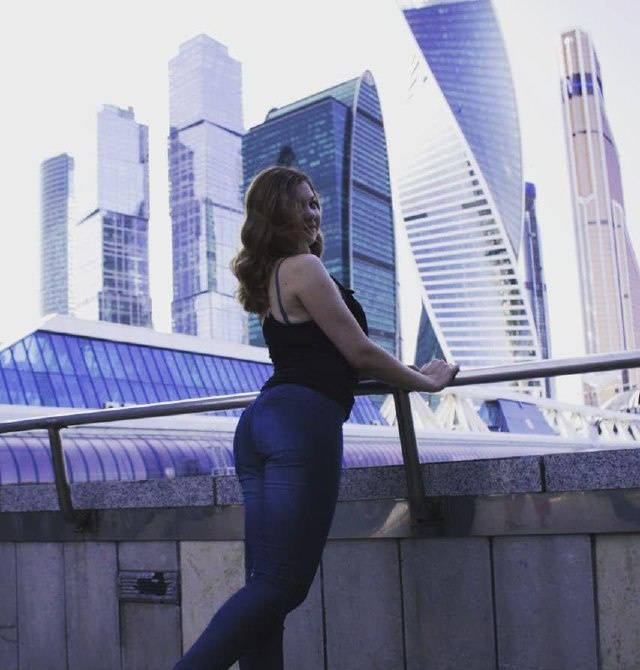 Алина привлекальеная девушка из Нальчика цена от 3500 руб