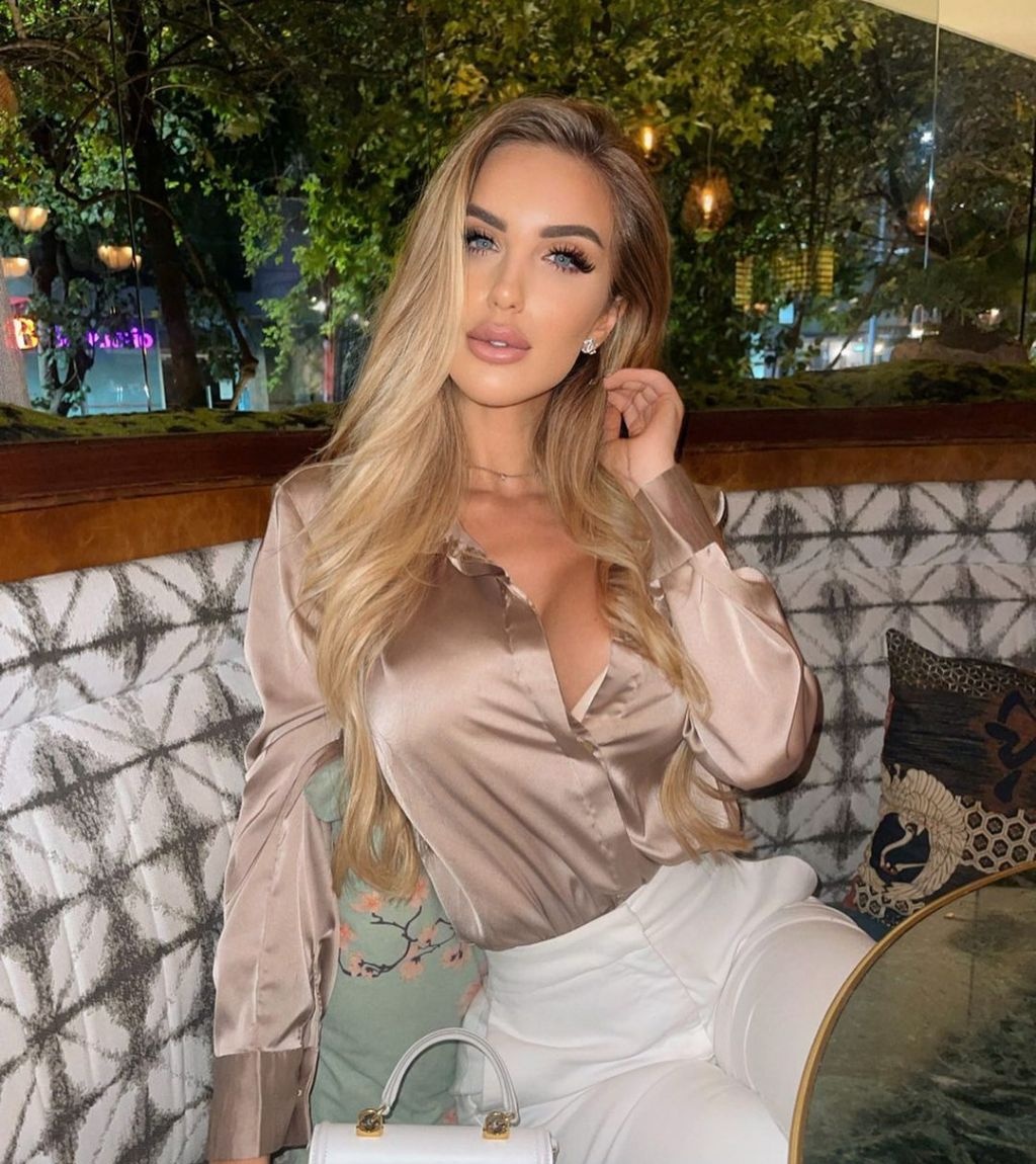 Индивидуалка Вика, доступна для личного знакомства от 3000 руб