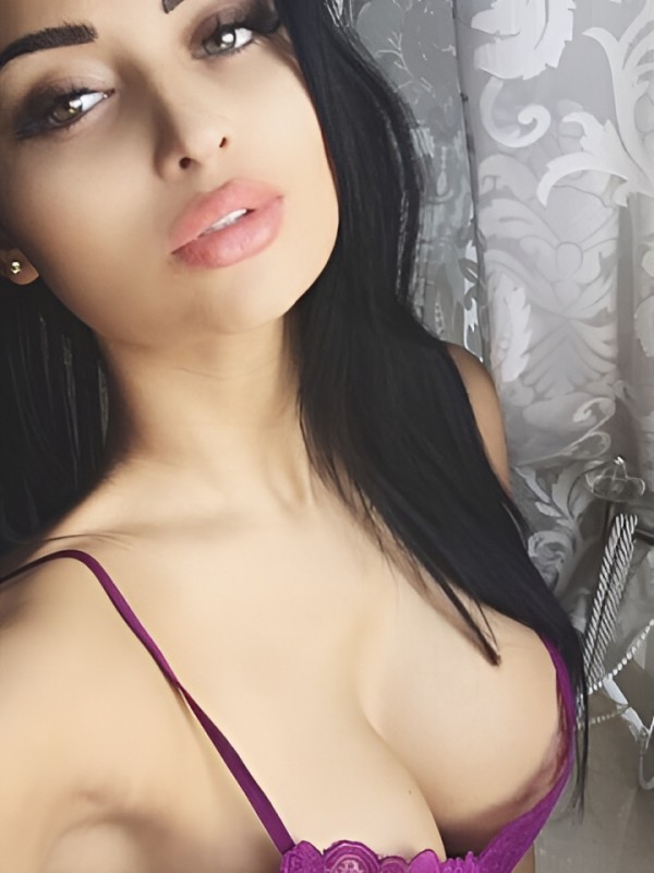 Евлалия привлекательная девушка из Нальчика цена от 2000 руб