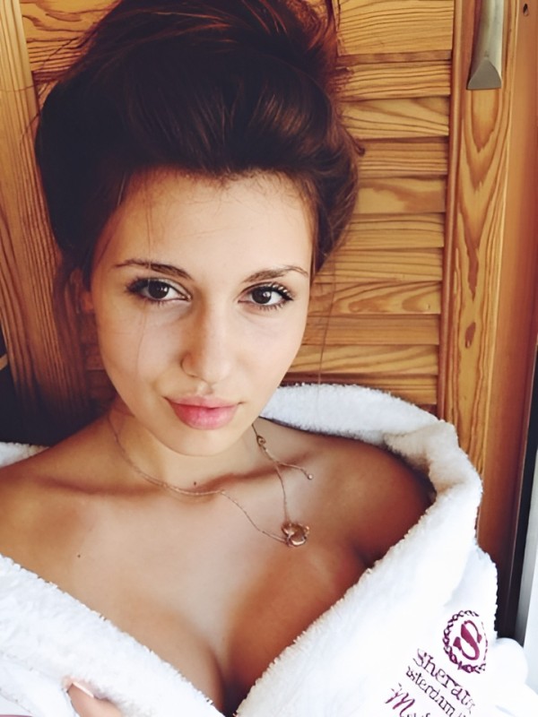 Мария привлекательная девушка из Нальчика цена от 10000 руб