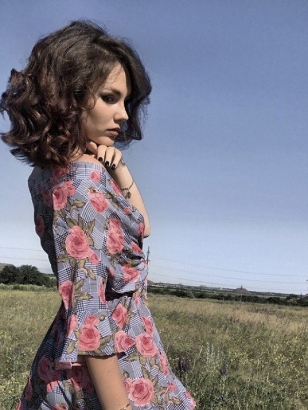 Надя привлекательная девушка из Нальчика цена от 4000 руб