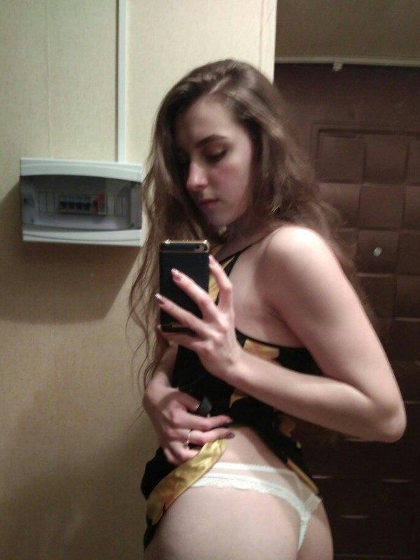 Валерия привлекательная девушка из Нальчика цена от 3000 руб